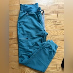 Women’s Figs Zamora Scrub Bottoms - Size Small